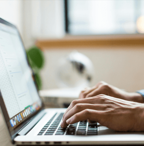 Finitzoro illustrazione del team di supporto